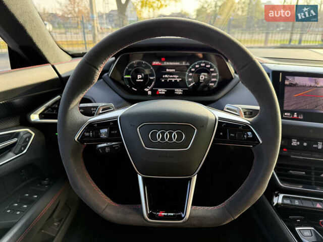 Ауді RS e-tron GT 2023 у Харкові на Automoto.ua Сірий Ауді RS e-tron GT, об'ємом двигуна 0 л та пробігом 11 тис. км за 98000 $, фото 22 на Automoto.ua
