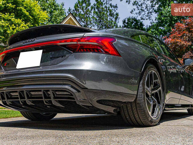 Сірий Ауді RS e-tron GT, об'ємом двигуна 0 л та пробігом 8 тис. км за 90000 $, фото 12 на Automoto.ua