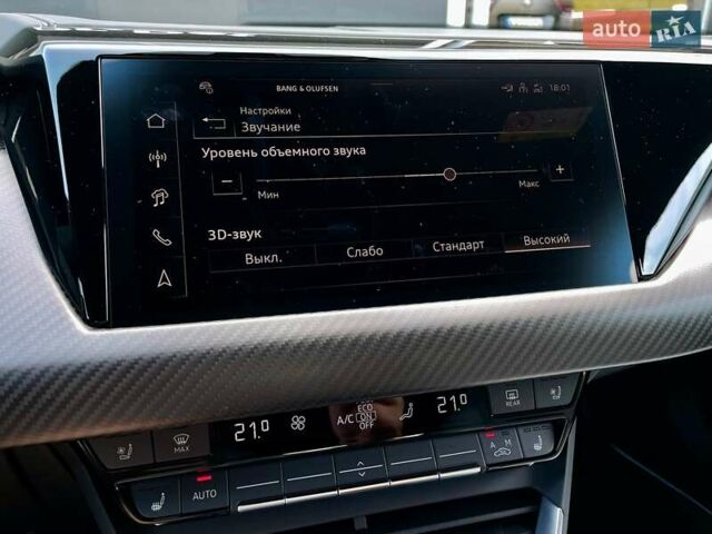 Сірий Ауді RS e-tron GT, об'ємом двигуна 0 л та пробігом 1 тис. км за 109900 $, фото 79 на Automoto.ua