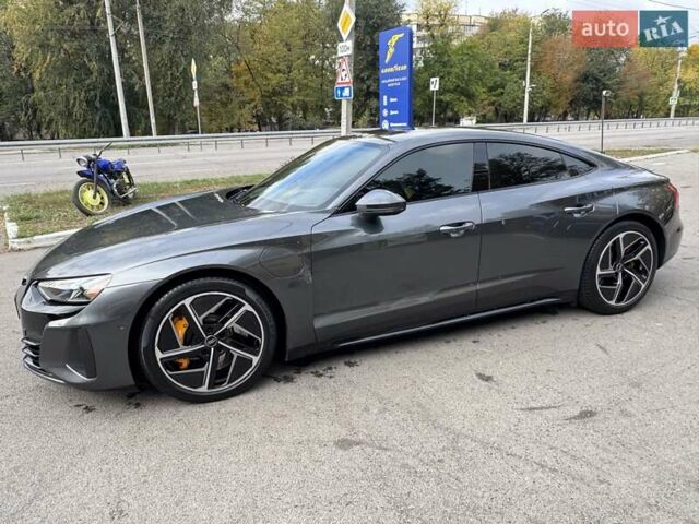 Сірий Ауді RS e-tron GT, об'ємом двигуна 0 л та пробігом 11 тис. км за 79000 $, фото 6 на Automoto.ua
