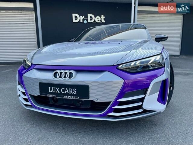 Сірий Ауді RS e-tron GT, об'ємом двигуна 0 л та пробігом 1 тис. км за 109900 $, фото 14 на Automoto.ua