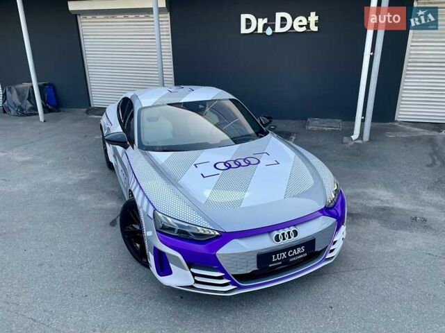 Сірий Ауді RS e-tron GT, об'ємом двигуна 0 л та пробігом 1 тис. км за 109900 $, фото 20 на Automoto.ua