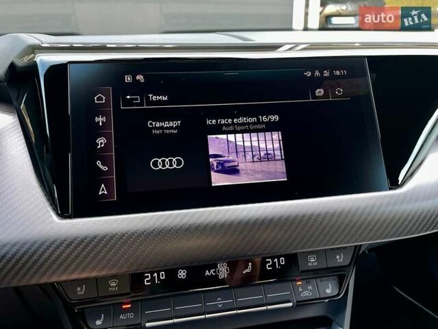 Сірий Ауді RS e-tron GT, об'ємом двигуна 0 л та пробігом 1 тис. км за 109900 $, фото 95 на Automoto.ua