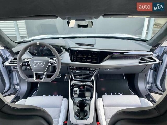 Сірий Ауді RS e-tron GT, об'ємом двигуна 0 л та пробігом 1 тис. км за 109900 $, фото 64 на Automoto.ua