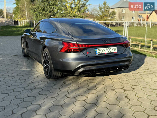 Серый Ауди RS e-tron GT, объемом двигателя 0 л и пробегом 8 тыс. км за 74000 $, фото 8 на Automoto.ua
