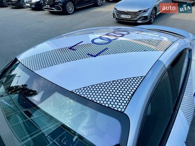 Сірий Ауді RS e-tron GT, об'ємом двигуна 0 л та пробігом 1 тис. км за 109900 $, фото 37 на Automoto.ua