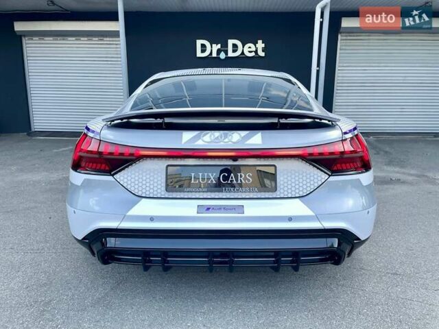 Сірий Ауді RS e-tron GT, об'ємом двигуна 0 л та пробігом 1 тис. км за 109900 $, фото 31 на Automoto.ua