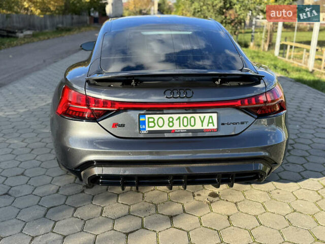 Серый Ауди RS e-tron GT, объемом двигателя 0 л и пробегом 8 тыс. км за 74000 $, фото 15 на Automoto.ua