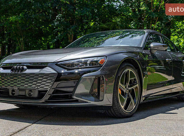 Сірий Ауді RS e-tron GT, об'ємом двигуна 0 л та пробігом 8 тис. км за 90000 $, фото 1 на Automoto.ua