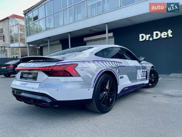 Сірий Ауді RS e-tron GT, об'ємом двигуна 0 л та пробігом 1 тис. км за 109900 $, фото 33 на Automoto.ua