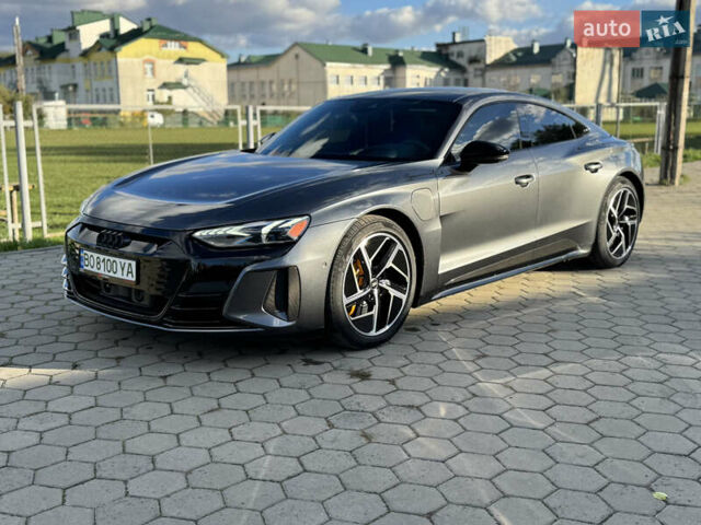 Серый Ауди RS e-tron GT, объемом двигателя 0 л и пробегом 8 тыс. км за 74000 $, фото 4 на Automoto.ua