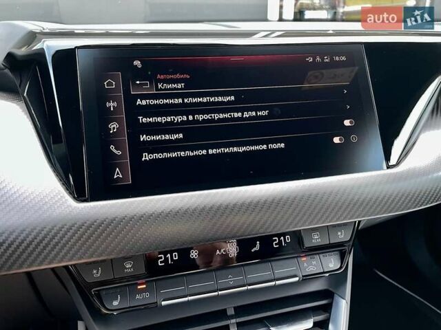 Сірий Ауді RS e-tron GT, об'ємом двигуна 0 л та пробігом 1 тис. км за 109900 $, фото 89 на Automoto.ua