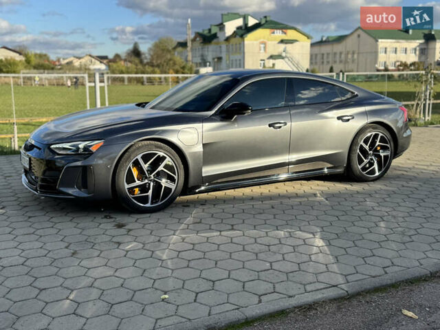 Серый Ауди RS e-tron GT, объемом двигателя 0 л и пробегом 8 тыс. км за 74000 $, фото 5 на Automoto.ua