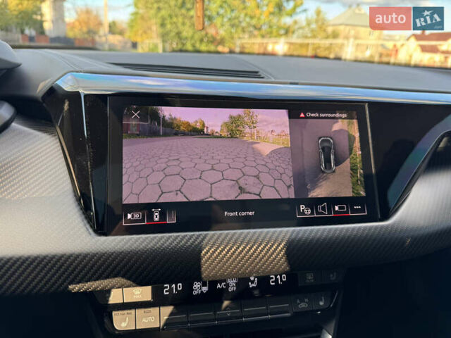 Серый Ауди RS e-tron GT, объемом двигателя 0 л и пробегом 8 тыс. км за 74000 $, фото 35 на Automoto.ua