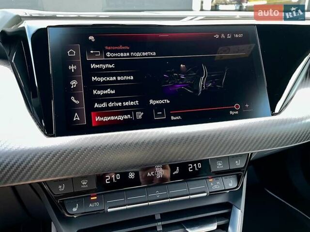 Сірий Ауді RS e-tron GT, об'ємом двигуна 0 л та пробігом 1 тис. км за 109900 $, фото 88 на Automoto.ua