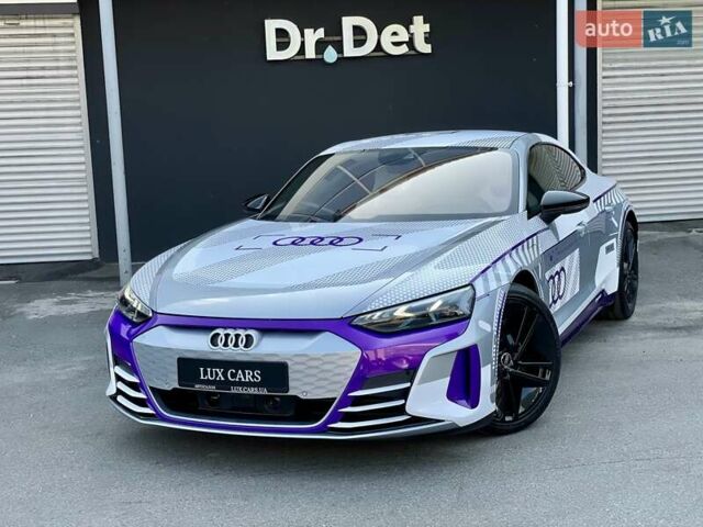 Сірий Ауді RS e-tron GT, об'ємом двигуна 0 л та пробігом 1 тис. км за 109900 $, фото 15 на Automoto.ua