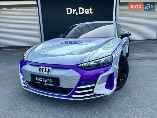 Сірий Ауді RS e-tron GT, об'ємом двигуна 0 л та пробігом 1 тис. км за 109900 $, фото 11 на Automoto.ua