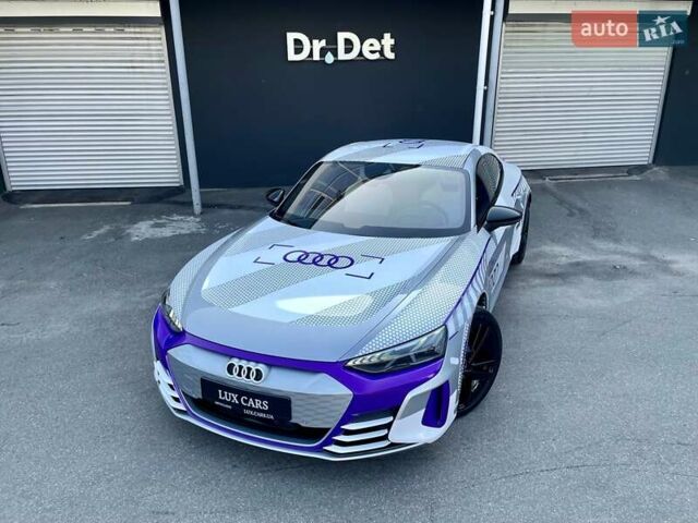 Сірий Ауді RS e-tron GT, об'ємом двигуна 0 л та пробігом 1 тис. км за 109900 $, фото 12 на Automoto.ua