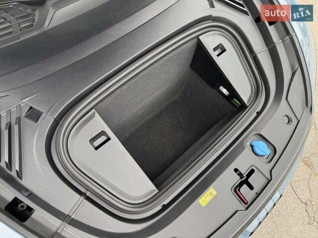 Серый Ауди RS e-tron GT, объемом двигателя 0 л и пробегом 7 тыс. км за 78000 $, фото 42 на Automoto.ua