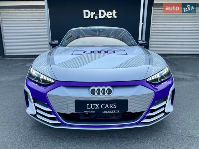 Сірий Ауді RS e-tron GT, об'ємом двигуна 0 л та пробігом 1 тис. км за 109900 $, фото 2 на Automoto.ua