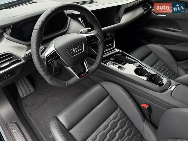 Серый Ауди RS e-tron GT, объемом двигателя 0 л и пробегом 7 тыс. км за 78000 $, фото 11 на Automoto.ua