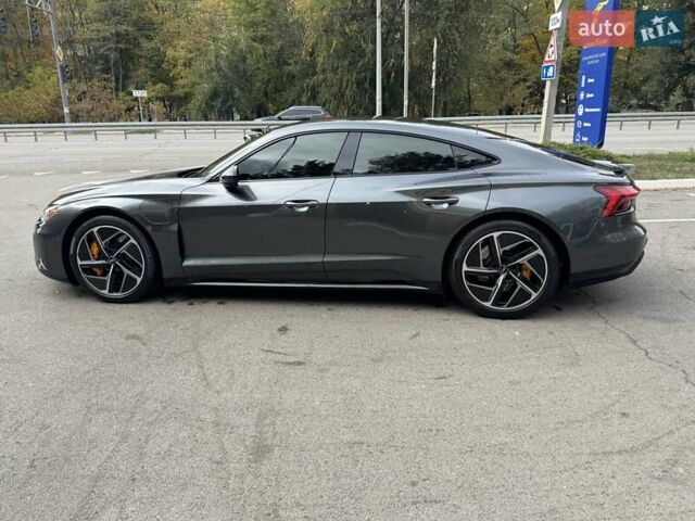 Сірий Ауді RS e-tron GT, об'ємом двигуна 0 л та пробігом 11 тис. км за 79000 $, фото 3 на Automoto.ua