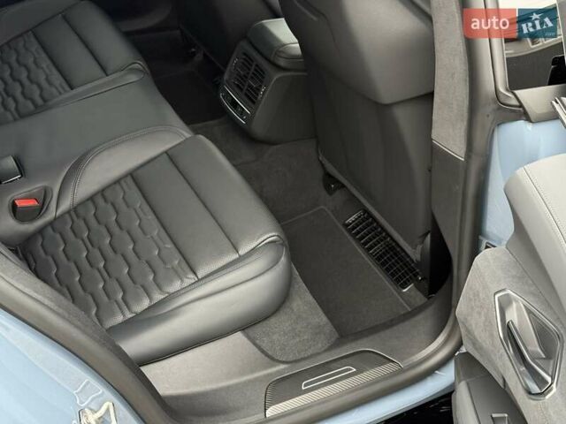 Серый Ауди RS e-tron GT, объемом двигателя 0 л и пробегом 7 тыс. км за 78000 $, фото 23 на Automoto.ua