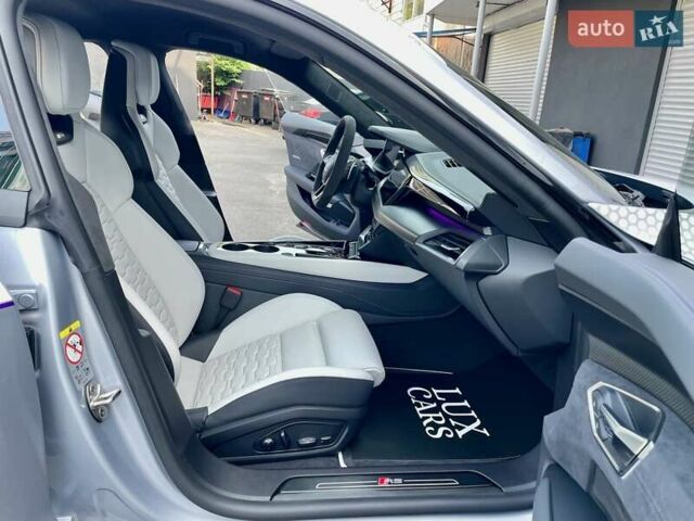 Сірий Ауді RS e-tron GT, об'ємом двигуна 0 л та пробігом 1 тис. км за 109900 $, фото 61 на Automoto.ua