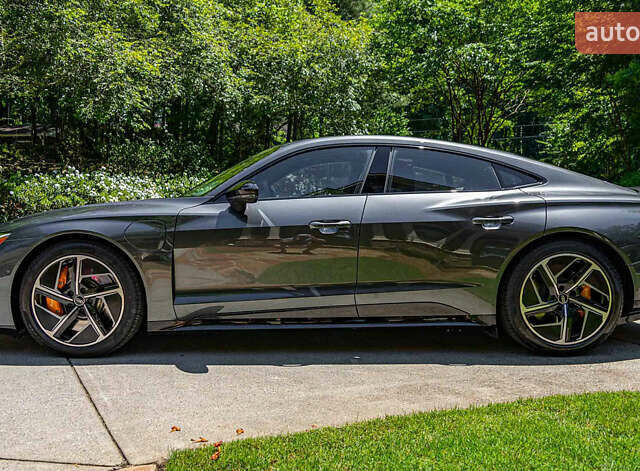 Сірий Ауді RS e-tron GT, об'ємом двигуна 0 л та пробігом 8 тис. км за 90000 $, фото 3 на Automoto.ua