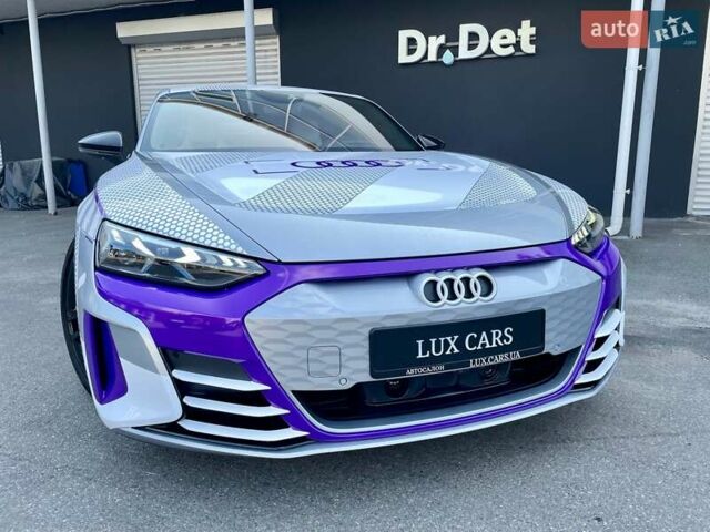 Сірий Ауді RS e-tron GT, об'ємом двигуна 0 л та пробігом 1 тис. км за 109900 $, фото 26 на Automoto.ua