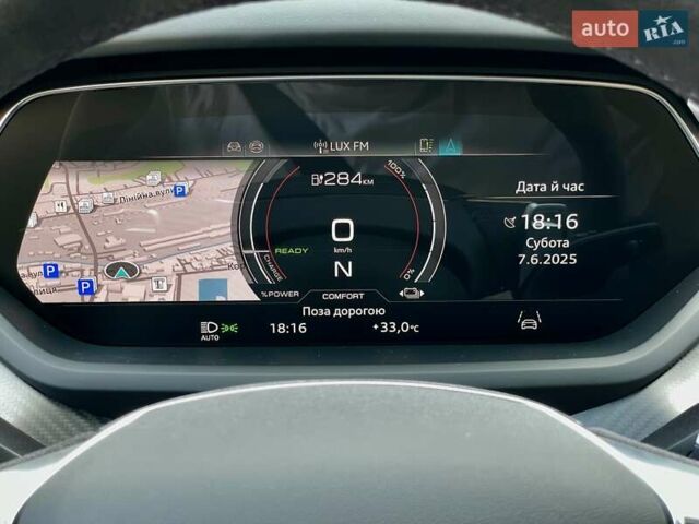 Сірий Ауді RS e-tron GT, об'ємом двигуна 0 л та пробігом 1 тис. км за 109900 $, фото 100 на Automoto.ua