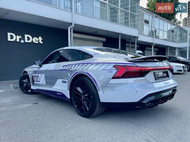 Сірий Ауді RS e-tron GT, об'ємом двигуна 0 л та пробігом 1 тис. км за 109900 $, фото 34 на Automoto.ua