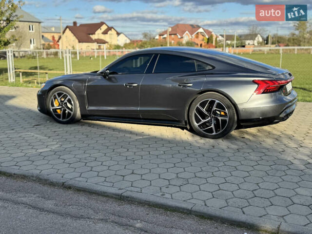 Серый Ауди RS e-tron GT, объемом двигателя 0 л и пробегом 8 тыс. км за 74000 $, фото 6 на Automoto.ua
