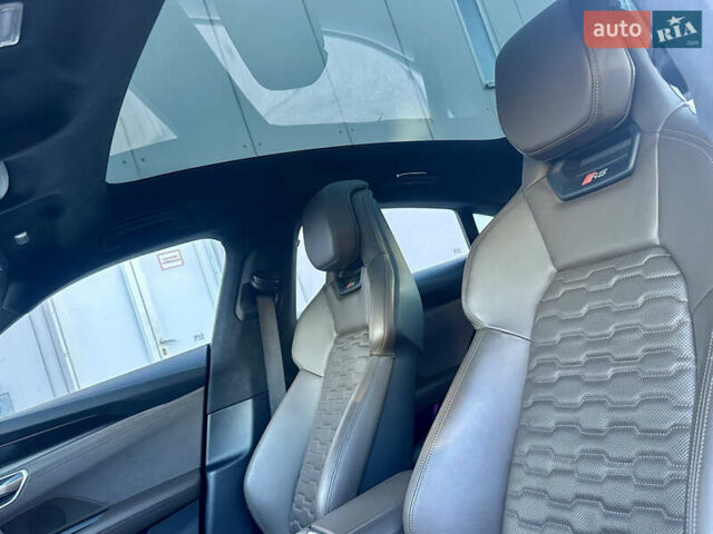 Синий Ауди RS e-tron GT, объемом двигателя 0 л и пробегом 27 тыс. км за 68000 $, фото 32 на Automoto.ua