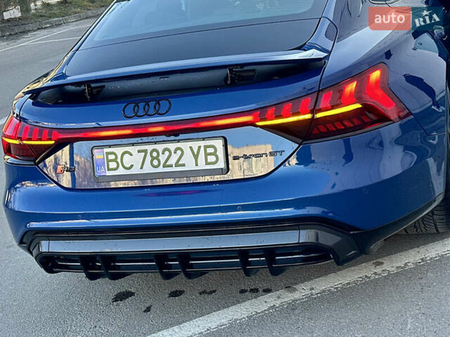 Синий Ауди RS e-tron GT, объемом двигателя 0 л и пробегом 27 тыс. км за 68000 $, фото 20 на Automoto.ua