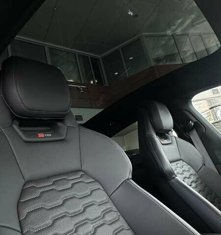 Синий Ауди RS e-tron GT, объемом двигателя 0 л и пробегом 12 тыс. км за 85000 $, фото 18 на Automoto.ua