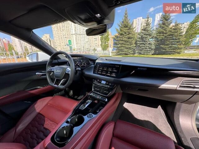Синий Ауди RS e-tron GT, объемом двигателя 0 л и пробегом 5 тыс. км за 92500 $, фото 78 на Automoto.ua