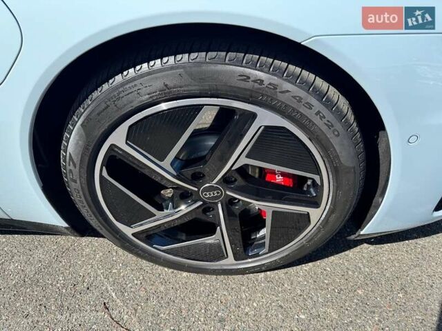 Синий Ауди RS e-tron GT, объемом двигателя 0 л и пробегом 5 тыс. км за 92500 $, фото 6 на Automoto.ua