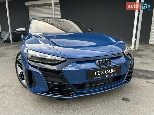Синий Ауди RS e-tron GT, объемом двигателя 0 л и пробегом 7 тыс. км за 92900 $, фото 22 на Automoto.ua