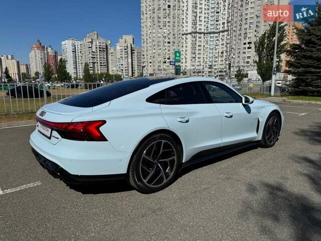 Синий Ауди RS e-tron GT, объемом двигателя 0 л и пробегом 5 тыс. км за 92500 $, фото 8 на Automoto.ua