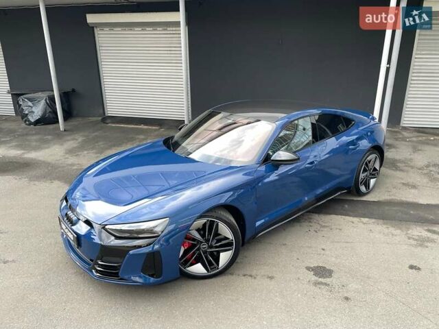 Синий Ауди RS e-tron GT, объемом двигателя 0 л и пробегом 7 тыс. км за 92900 $, фото 5 на Automoto.ua