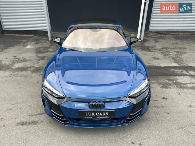 Синий Ауди RS e-tron GT, объемом двигателя 0 л и пробегом 7 тыс. км за 92900 $, фото 1 на Automoto.ua