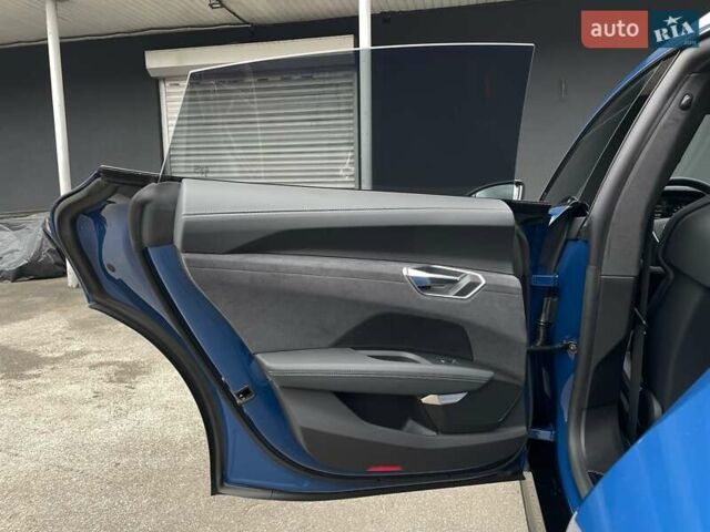 Синий Ауди RS e-tron GT, объемом двигателя 0 л и пробегом 7 тыс. км за 92900 $, фото 47 на Automoto.ua