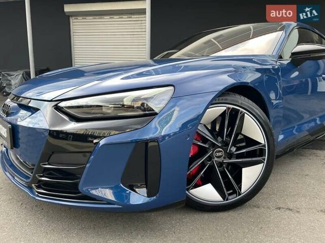 Синий Ауди RS e-tron GT, объемом двигателя 0 л и пробегом 7 тыс. км за 92900 $, фото 14 на Automoto.ua
