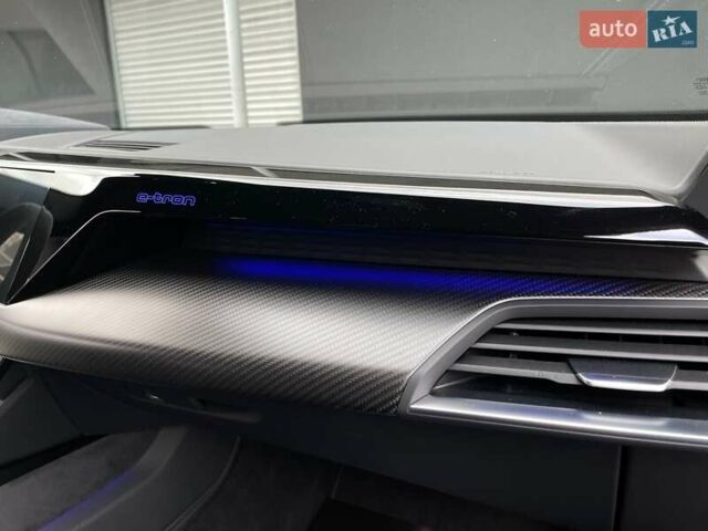 Синий Ауди RS e-tron GT, объемом двигателя 0 л и пробегом 7 тыс. км за 92900 $, фото 61 на Automoto.ua