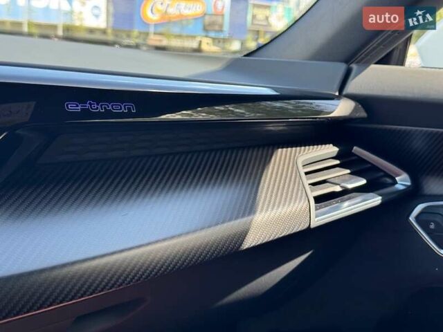 Синий Ауди RS e-tron GT, объемом двигателя 0 л и пробегом 5 тыс. км за 92500 $, фото 67 на Automoto.ua
