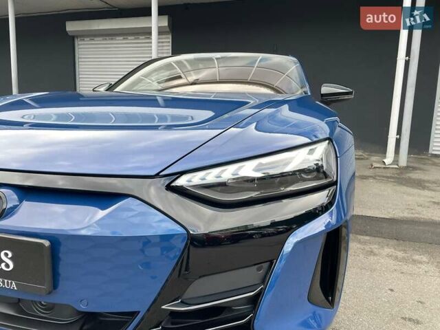 Синий Ауди RS e-tron GT, объемом двигателя 0 л и пробегом 7 тыс. км за 92900 $, фото 6 на Automoto.ua