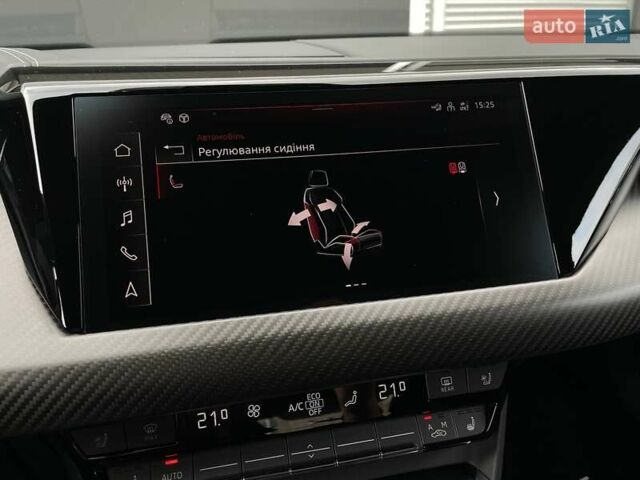 Синий Ауди RS e-tron GT, объемом двигателя 0 л и пробегом 7 тыс. км за 92900 $, фото 82 на Automoto.ua