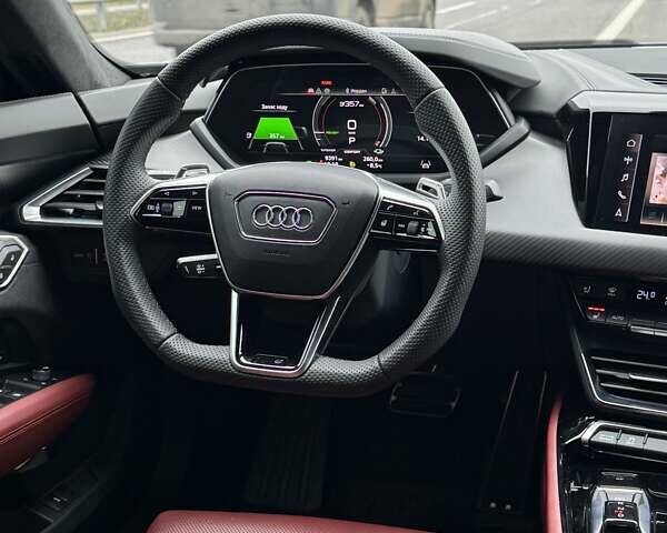 Синій Ауді RS e-tron GT, об'ємом двигуна 0 л та пробігом 9 тис. км за 87000 $, фото 31 на Automoto.ua