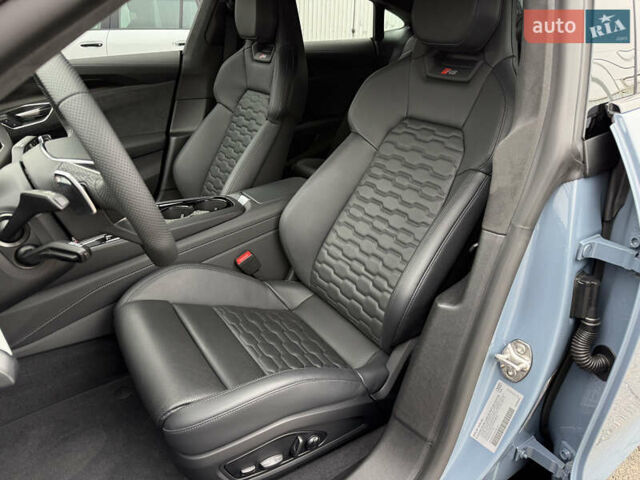 Синій Ауді RS e-tron GT, об'ємом двигуна 0 л та пробігом 6 тис. км за 82000 $, фото 28 на Automoto.ua